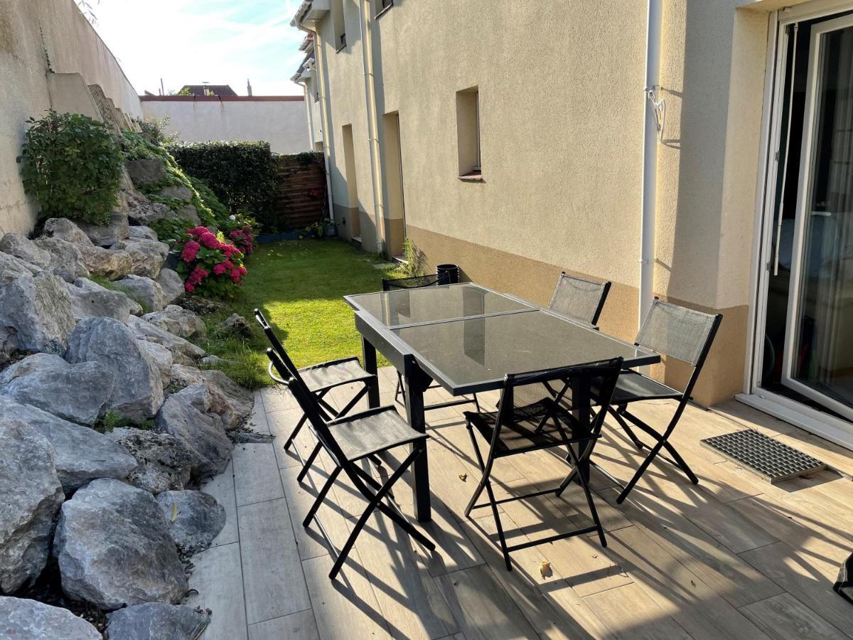 Villa Louise - Appartement Spacieux Proche Digue Avec Jardin 위머로우 외부 사진